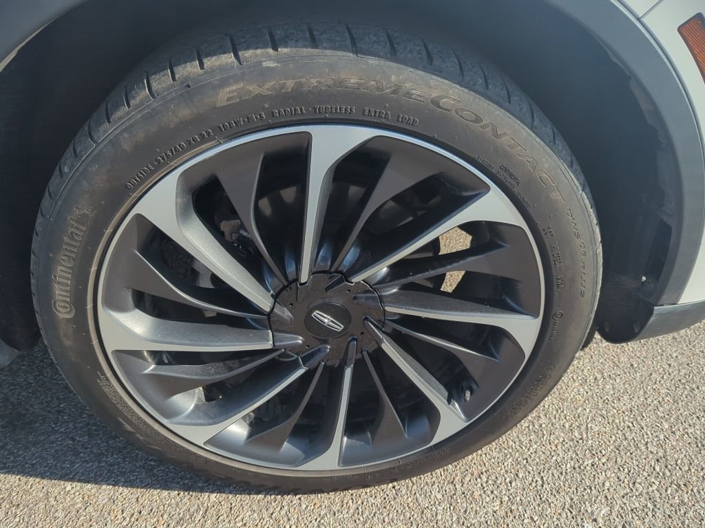 Used 2020 Lincoln Aviator Reserve w/ Equipment Group 201A image 9