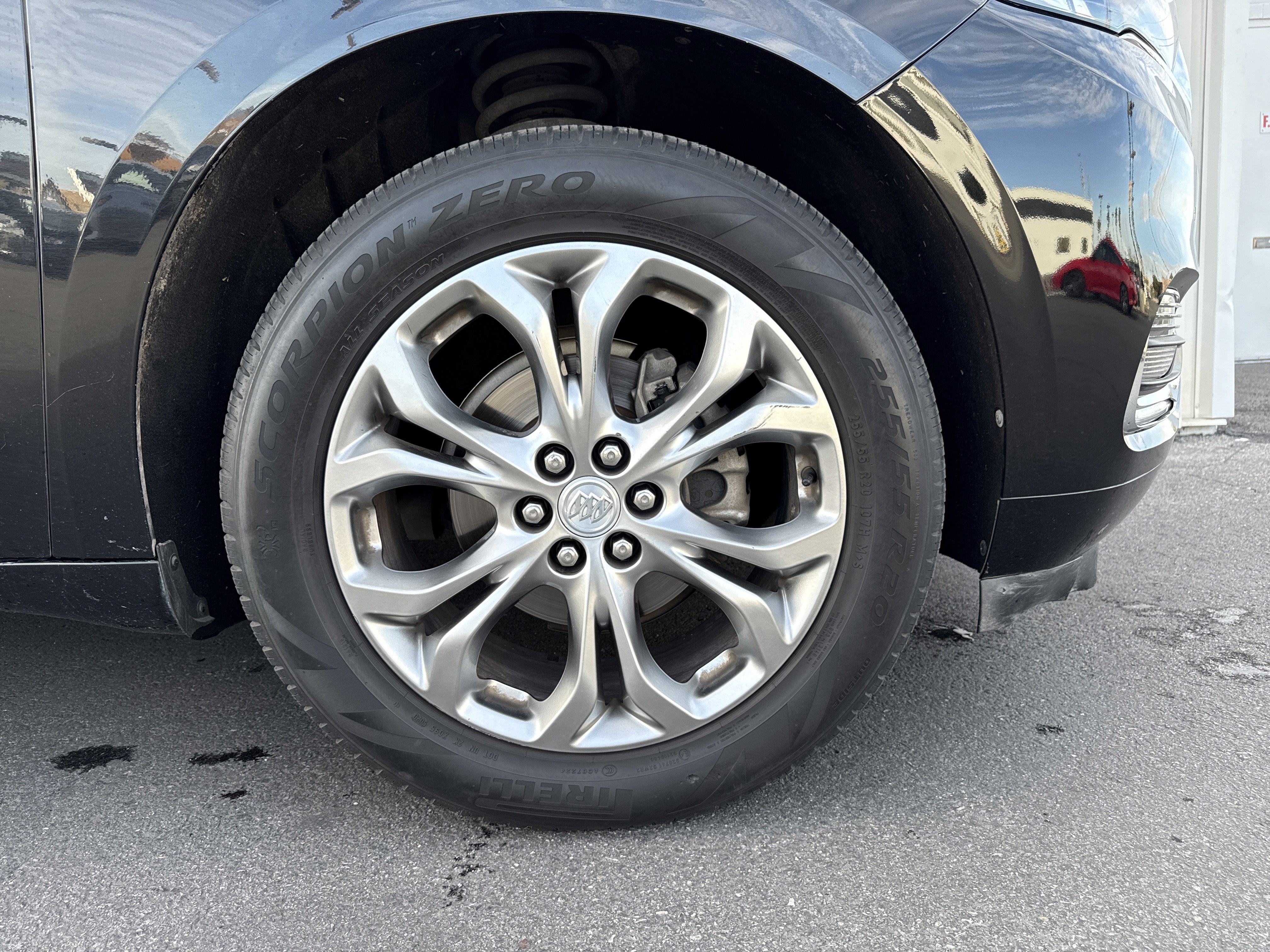 Used 2021 Buick Enclave Avenir w/ Avenir Technology Package image 32