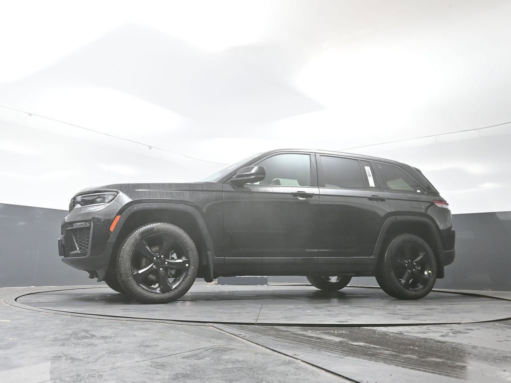 New 2026 Jeep Grand Cherokee Limited w/ Limited Altitude Package image 41