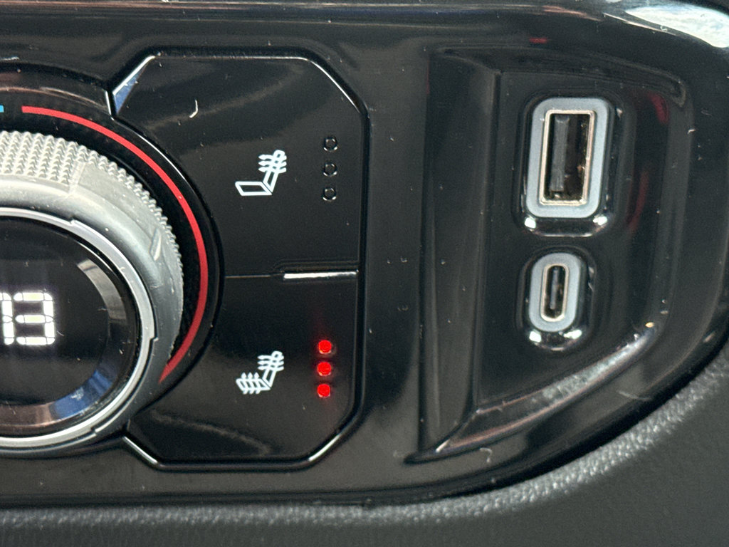 Used 2024 Chevrolet Silverado 1500 RST w/ Z71 Off-Road Package image 44