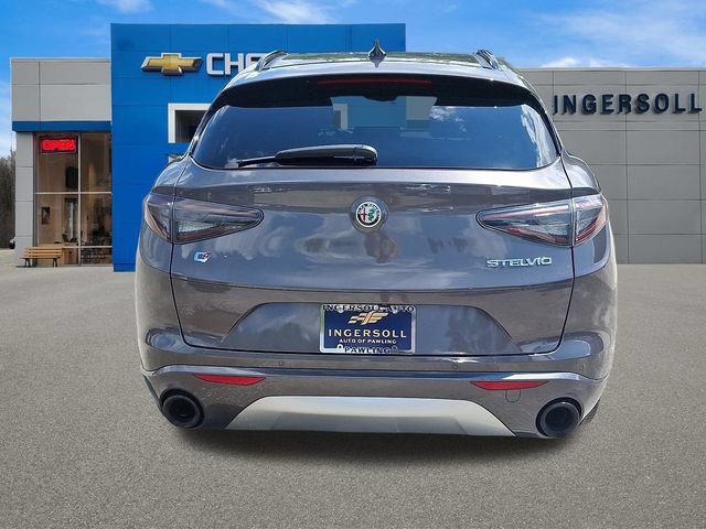 Used 2024 Alfa Romeo Stelvio Ti AWD/4WD image 23