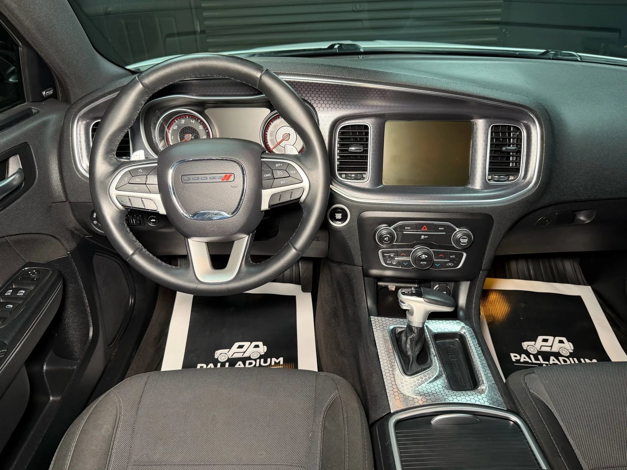 Used 2016 Dodge Charger R/T w/ Navigation & Travel Group image 30