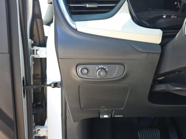 Used 2025 Buick Encore GX Avenir w/ Avenir Technology Package AWD/4WD image 23