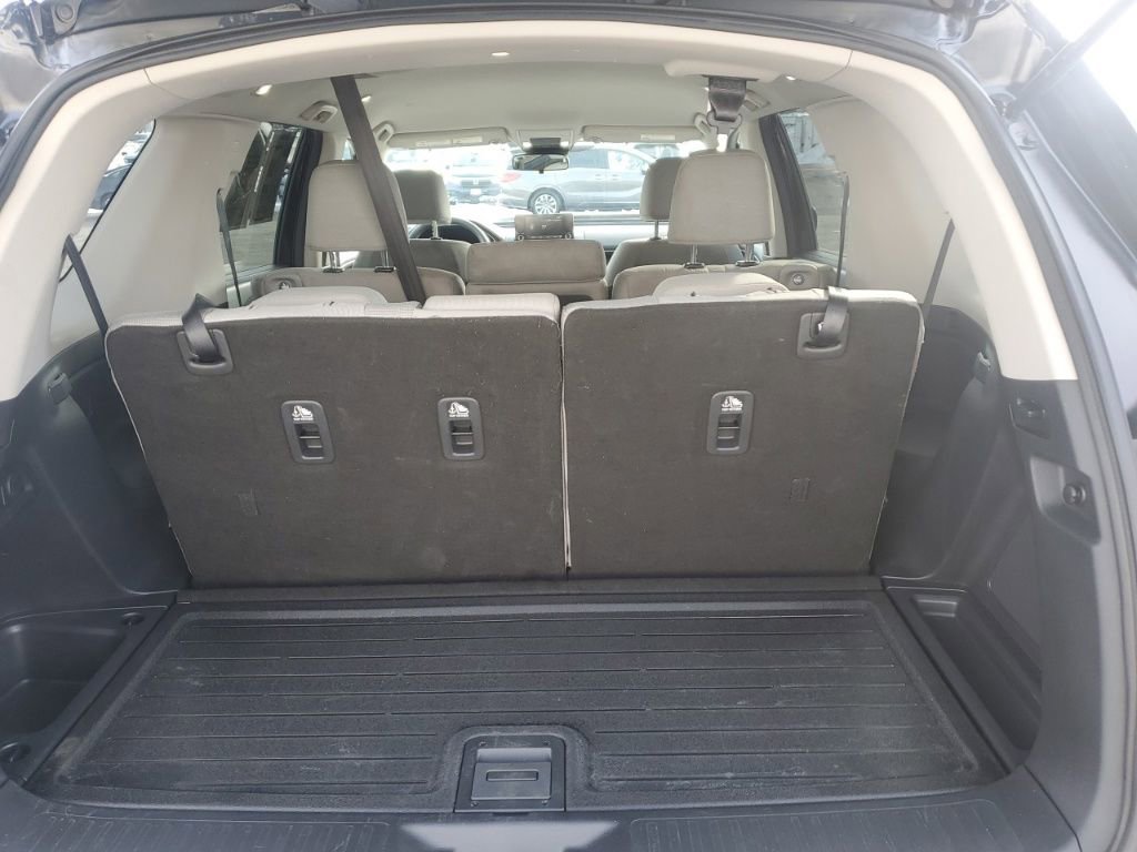 Certified 2024 Honda Pilot LX image 28