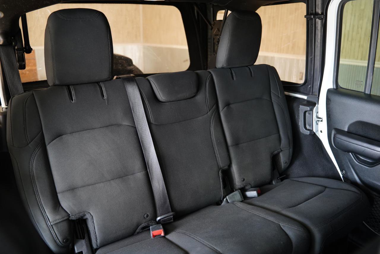 Used 2018 Jeep Wrangler Unlimited Sport S image 35