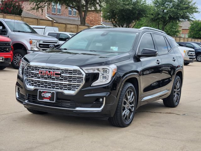 Used 2024 GMC Terrain Denali w/ Black Diamond Edition AWD/4WD image 12