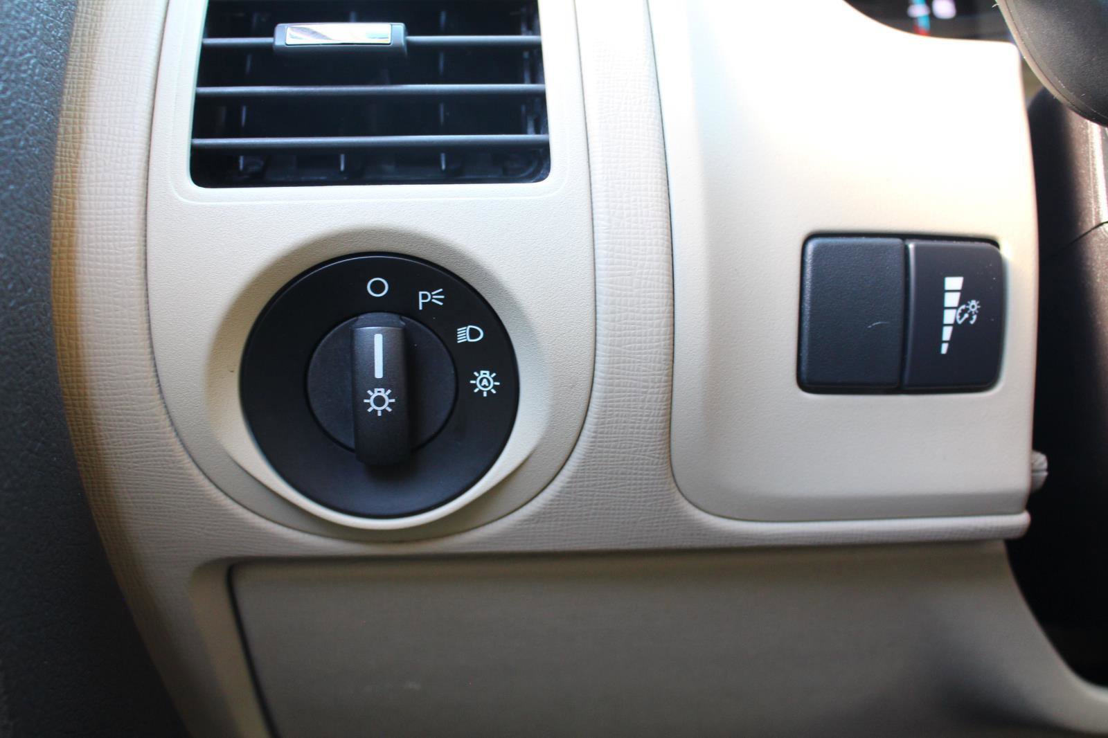 Used 2018 Ford Flex SE image 27