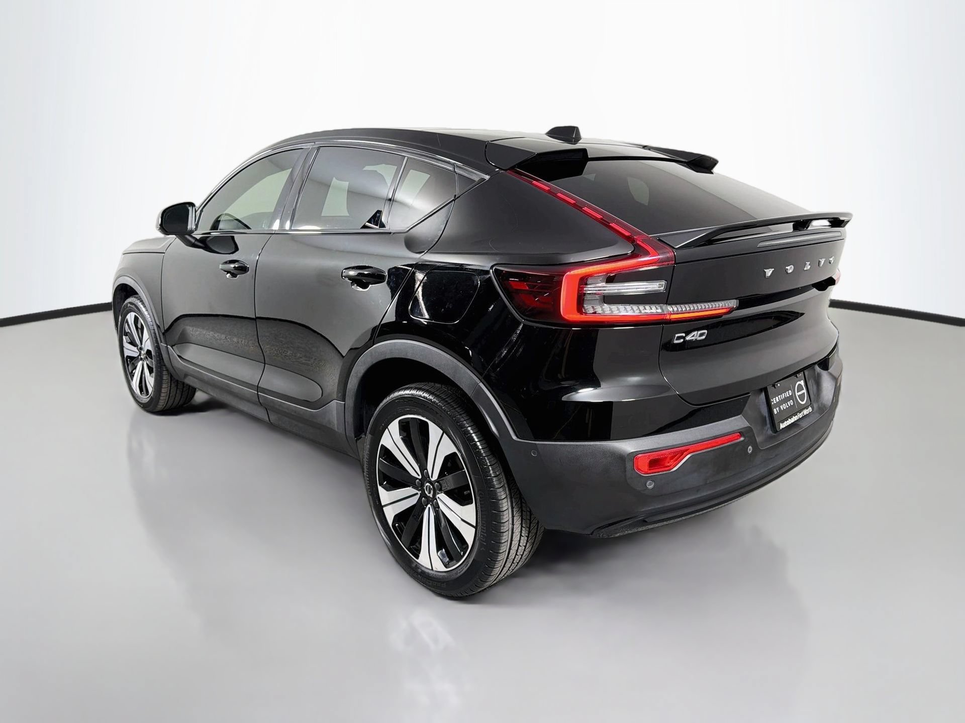 Certified 2023 Volvo C40 P8 Recharge Plus AWD/4WD image 8