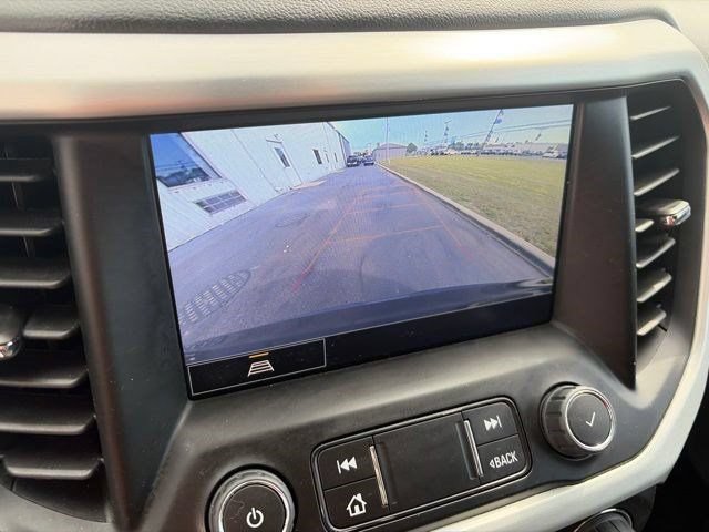 Used 2023 GMC Acadia SLE w/ Infotainment Package AWD/4WD image 24