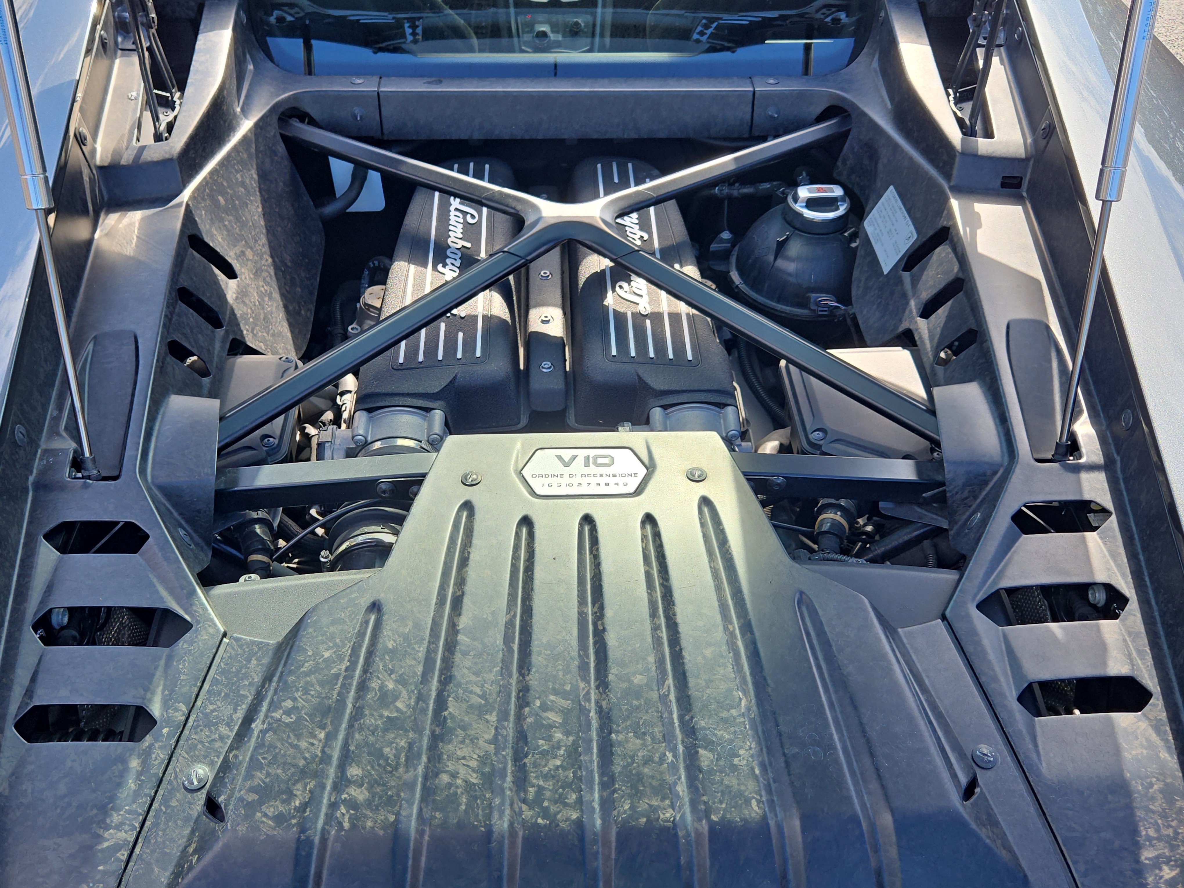 Used 2015 Lamborghini Huracan LP 610-4 image 49