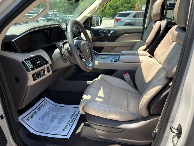Used 2024 Lincoln Navigator Premiere AWD/4WD image 21