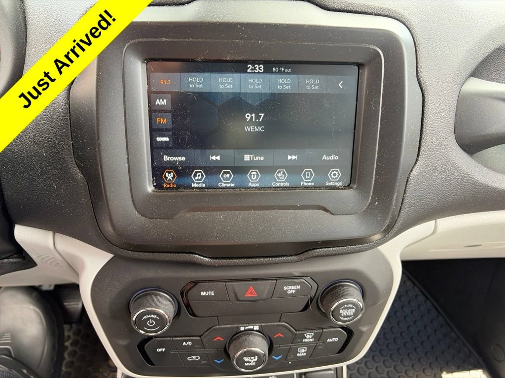 Used 2019 Jeep Renegade Latitude w/ Cold Weather Group AWD/4WD image 13
