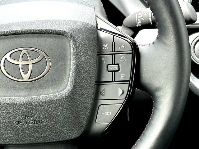 Used 2025 Toyota Prius Plug-In Hybrid FWD image 23