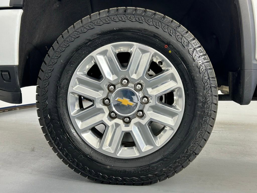 Used 2024 Chevrolet Silverado 2500 High Country w/ High Country Premium Package AWD/4WD image 42