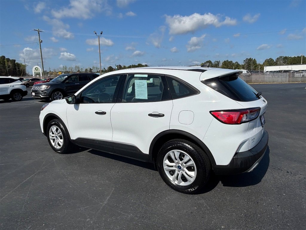 Used 2022 Ford Escape S AWD/4WD image 3