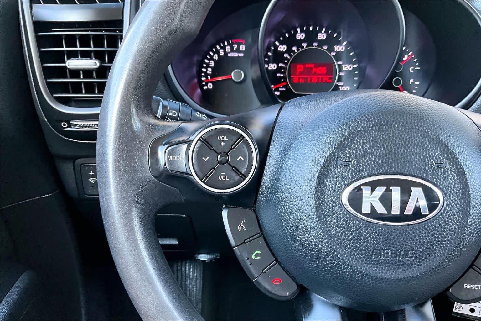 Used 2018 Kia Soul FWD image 23