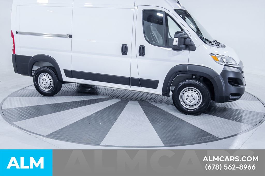 Used 2025 RAM ProMaster 2500 w/ Convenience Group FWD image 13