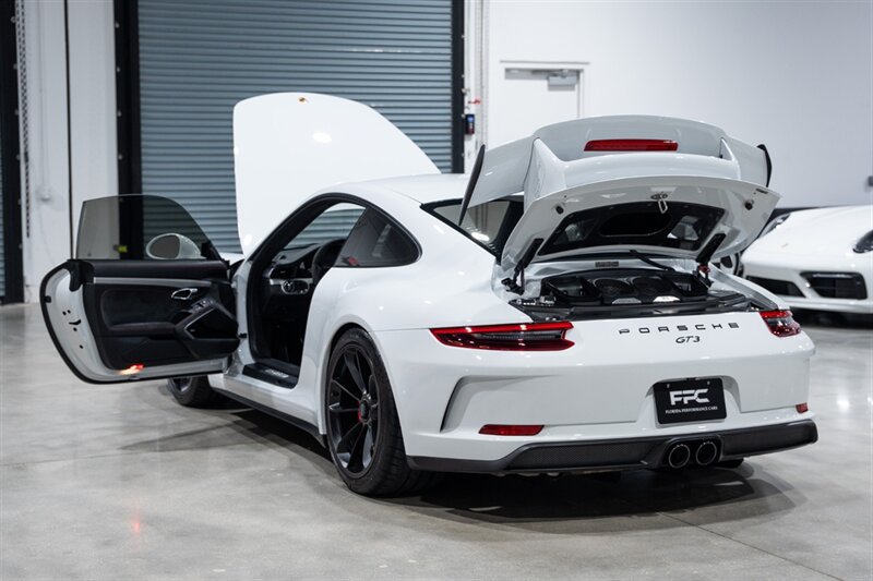 Used 2018 Porsche 911 GT3 RWD image 35