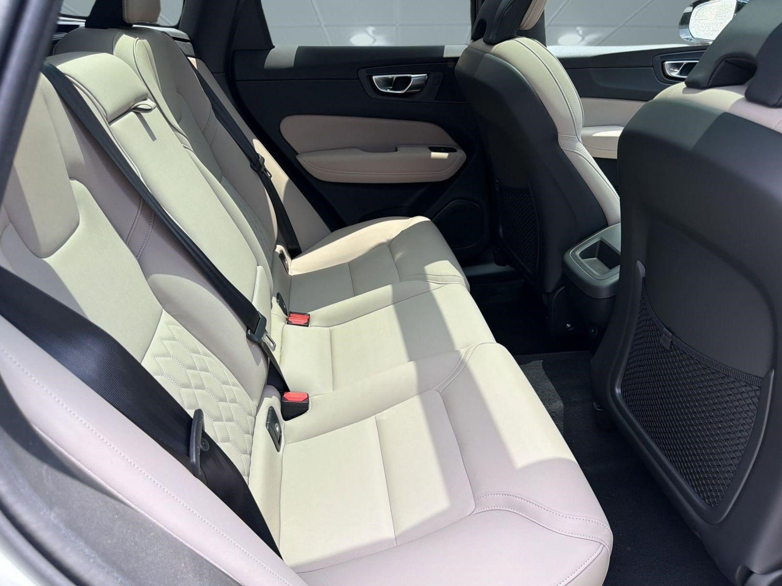 New 2026 Volvo XC60 B5 Core w/ Protection Package AWD/4WD image 29
