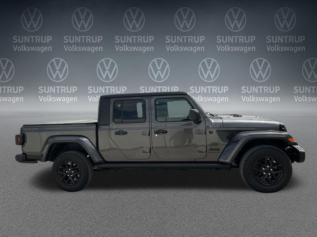 Used 2023 Jeep Gladiator Sport AWD/4WD image 39