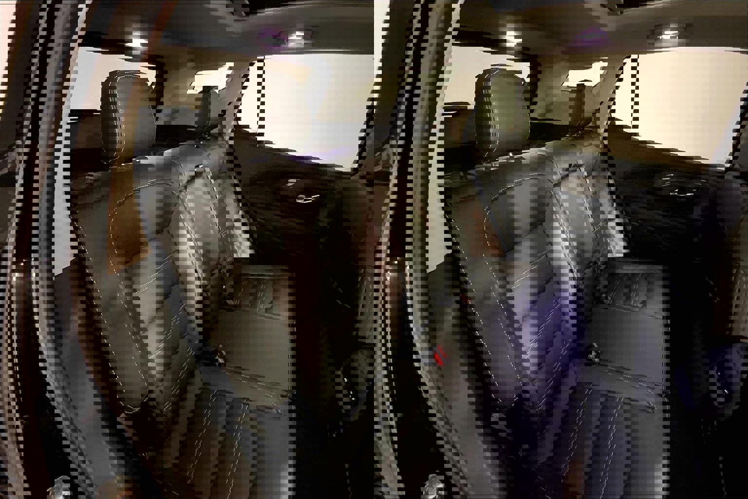 Used 2023 GMC Terrain Denali w/ Denali Premium Package image 23