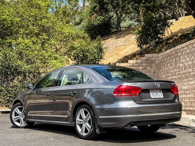 Used 2015 Volkswagen Passat 1.8T SEL Premium FWD image 16
