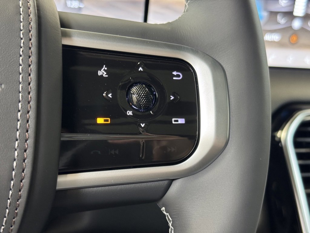 New 2025 Nissan Armada Platinum Reserve image 37