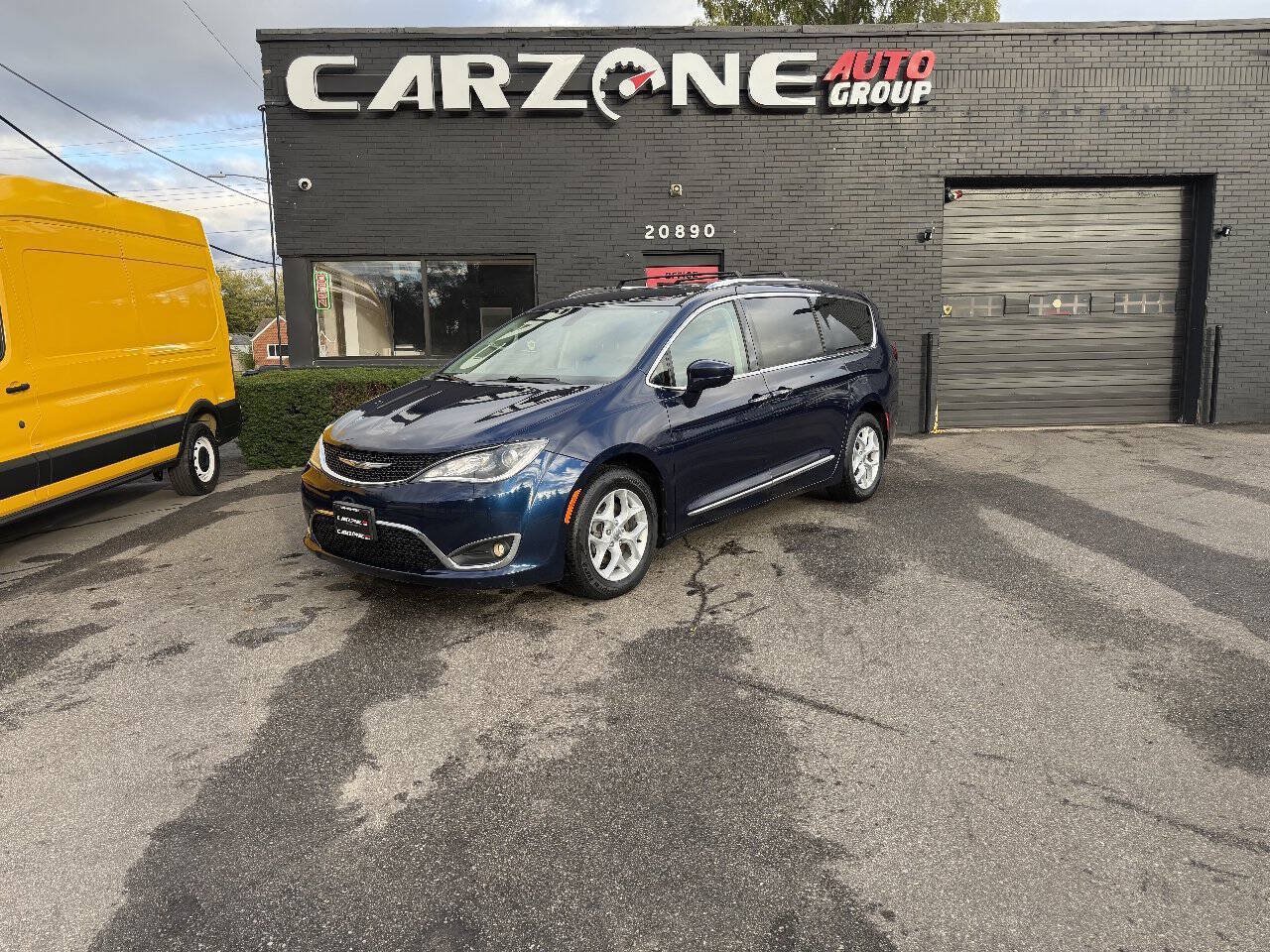 Used 2017 Chrysler Pacifica Touring-L Plus w/ Tire & Wheel Group