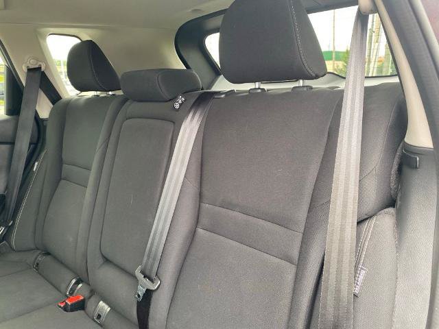 Used 2024 Nissan Rogue S AWD/4WD image 27