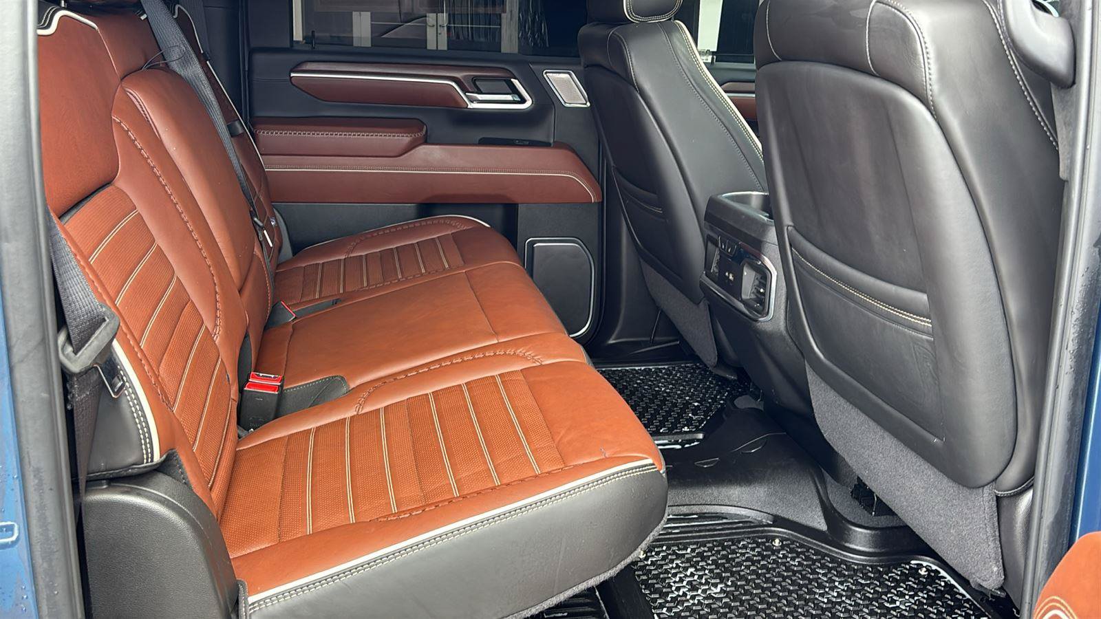 Certified 2024 GMC Sierra 2500 Denali Ultimate AWD/4WD image 20