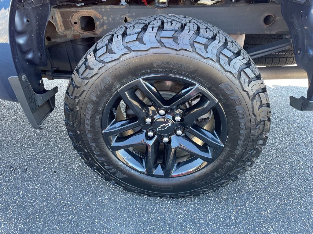 Used 2021 Chevrolet Silverado 1500 LT Trail Boss AWD/4WD image 4