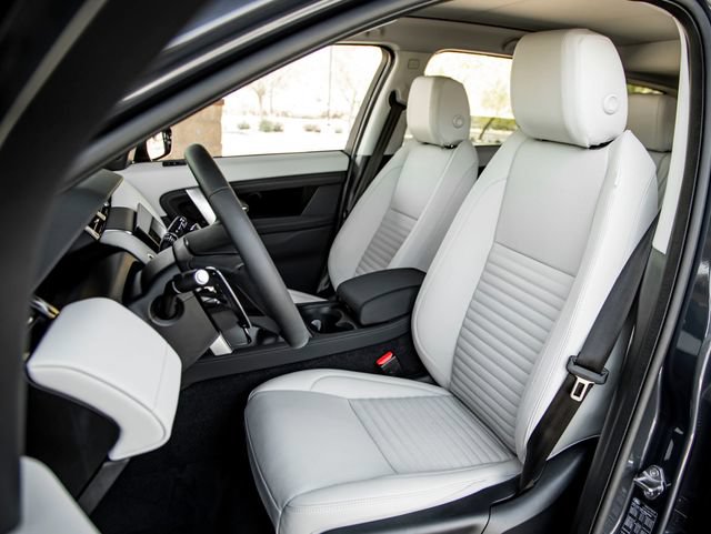 New 2024 Land Rover Discovery Sport S AWD/4WD image 13