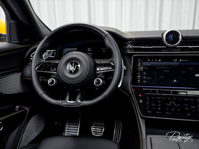 Used 2023 Maserati Grecale Trofeo AWD/4WD image 33