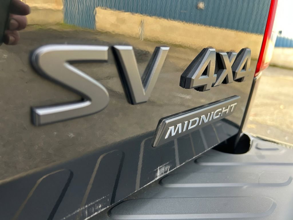 Used 2021 Nissan Frontier SV w/ Midnight Edition Floor Mats image 32