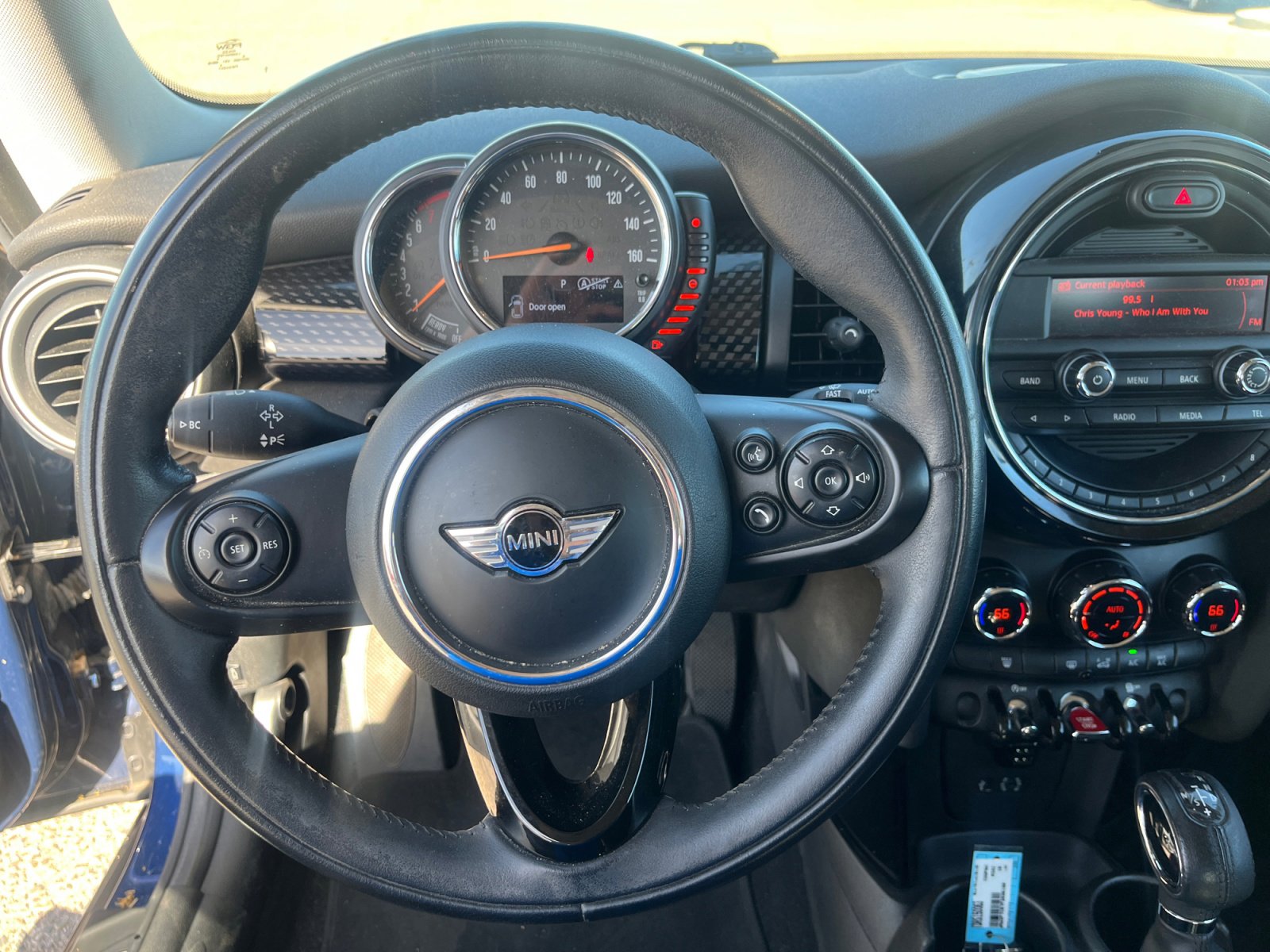 Used 2015 MINI Cooper S image 9