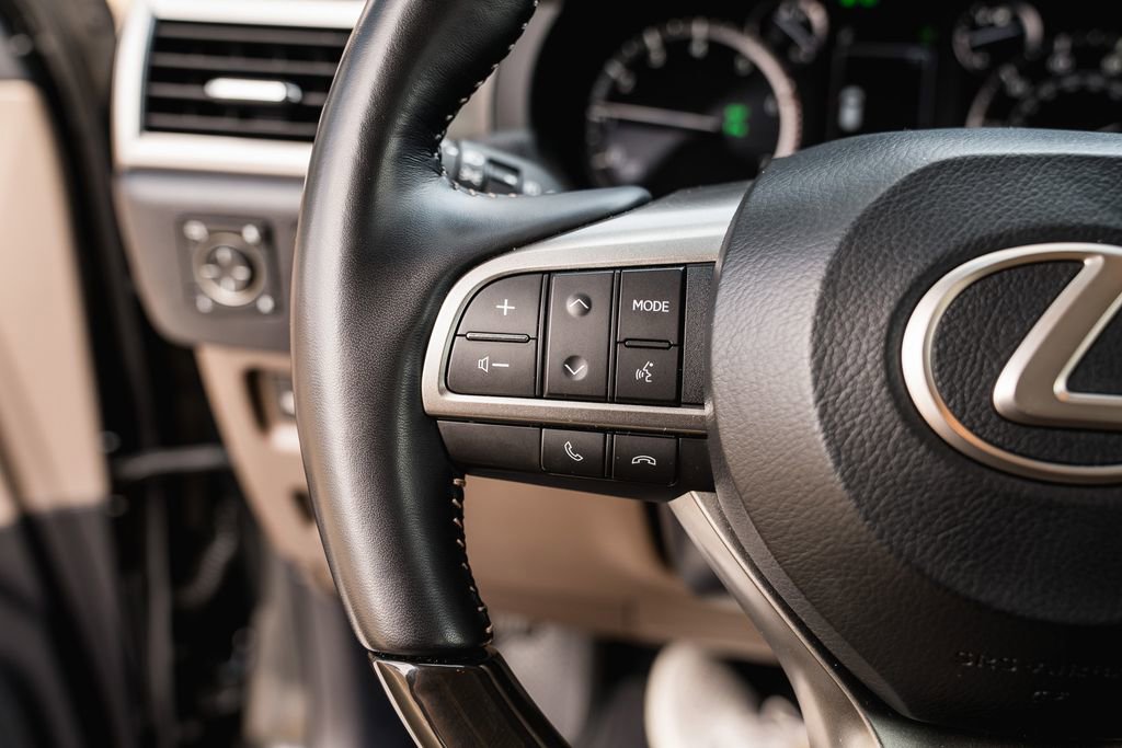 Used 2023 Lexus GX 460 Premium image 16