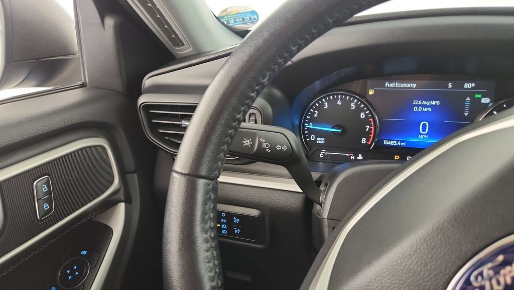 Used 2023 Ford Explorer XLT AWD/4WD image 19