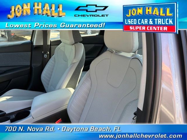 Used 2023 Hyundai Elantra Limited image 18