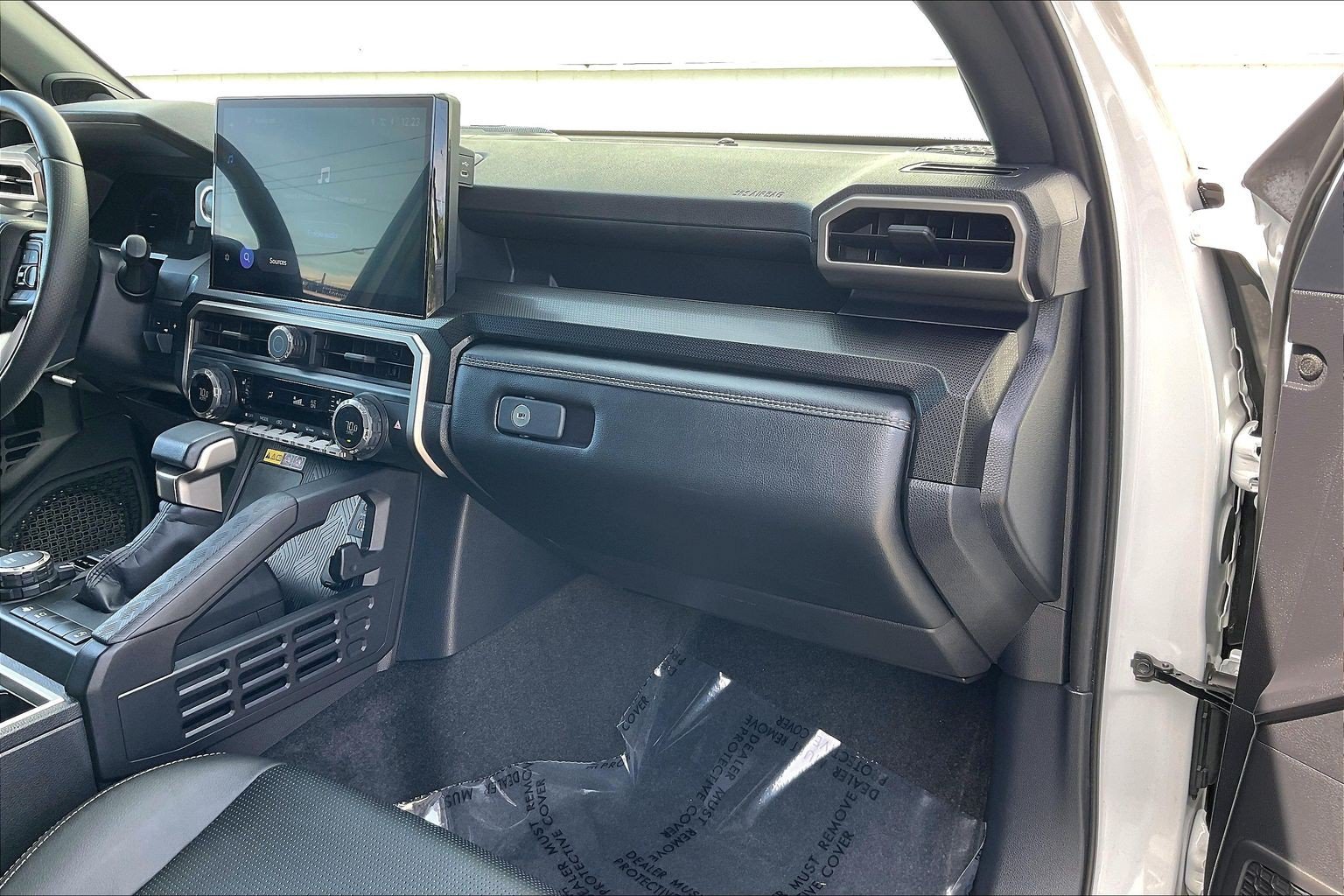 Used 2025 Toyota 4Runner Limited w/ Tow Technology Package AWD/4WD image 21