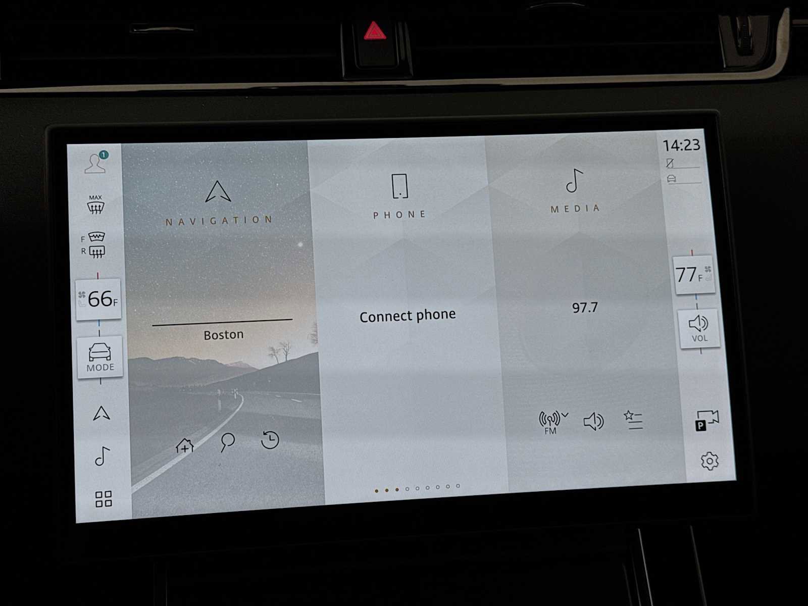 New 2024 Land Rover Range Rover Evoque Dynamic SE image 14