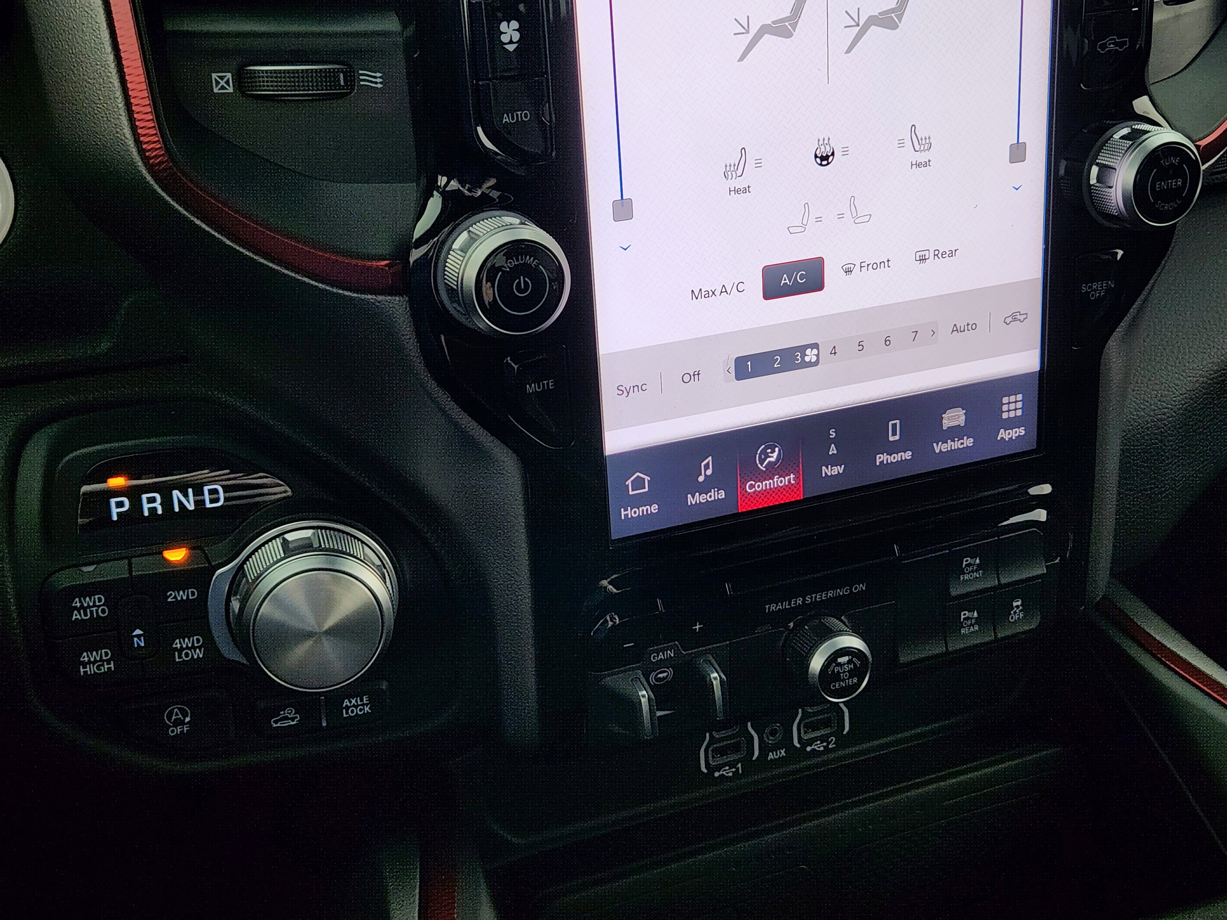 Used 2025 RAM 1500 Rebel w/ Trailer Tow Group image 24