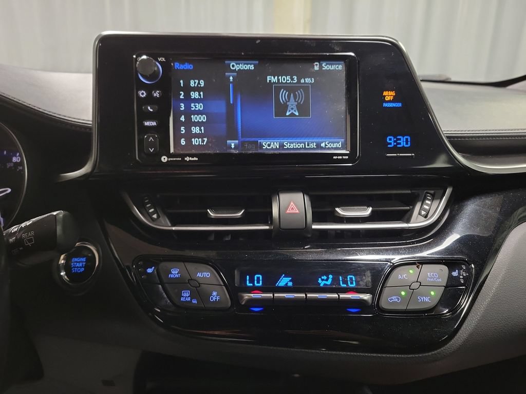 Used 2018 Toyota C-HR XLE FWD image 17