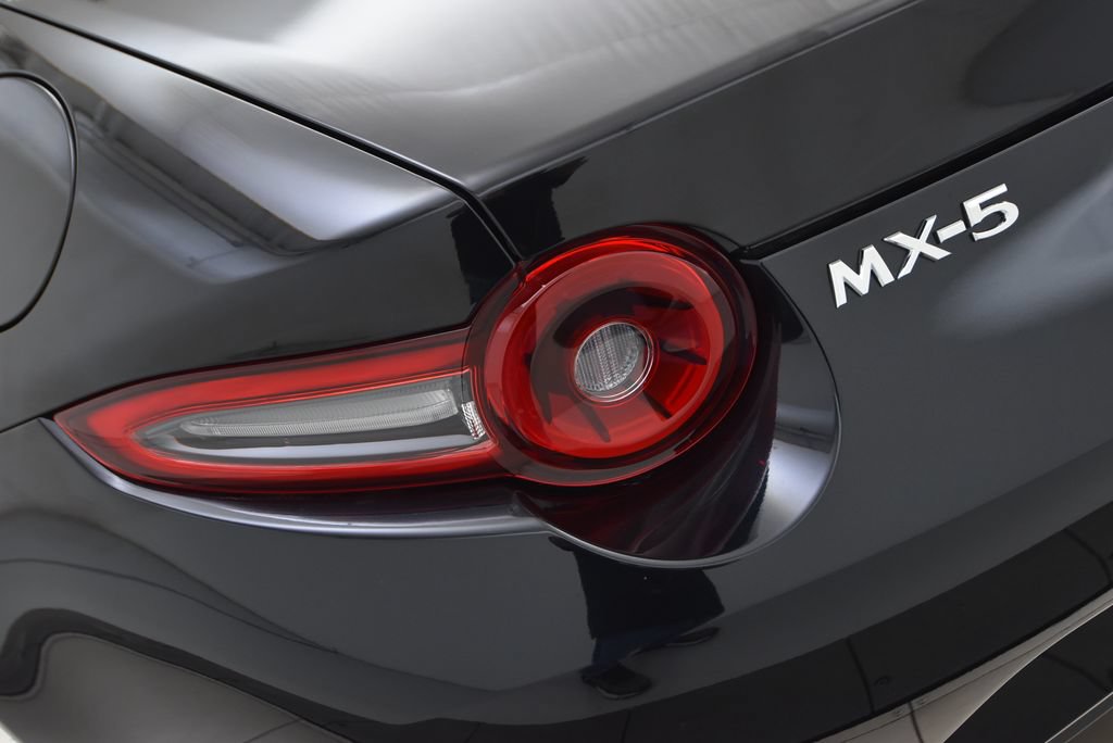 Certified 2025 MAZDA MX-5 Miata Grand Touring RWD image 39