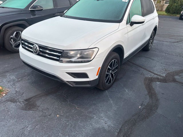 Used 2021 Volkswagen Tiguan SE AWD/4WD image 3