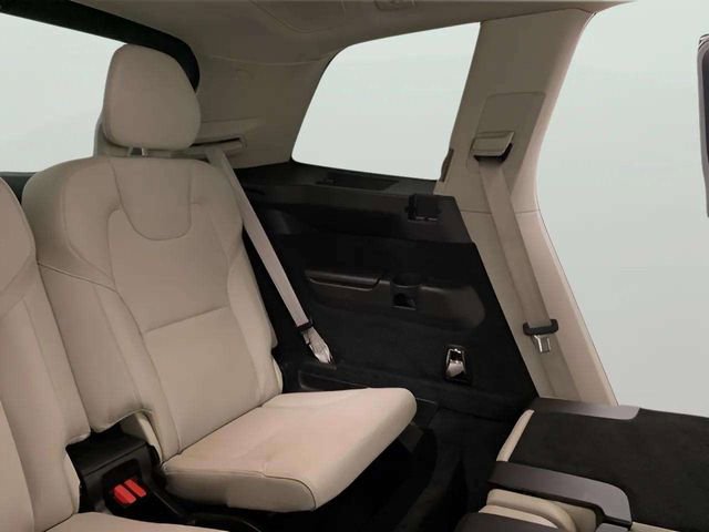 Used 2023 Volvo XC90 T8 Plus w/ Protection Package Premier image 81