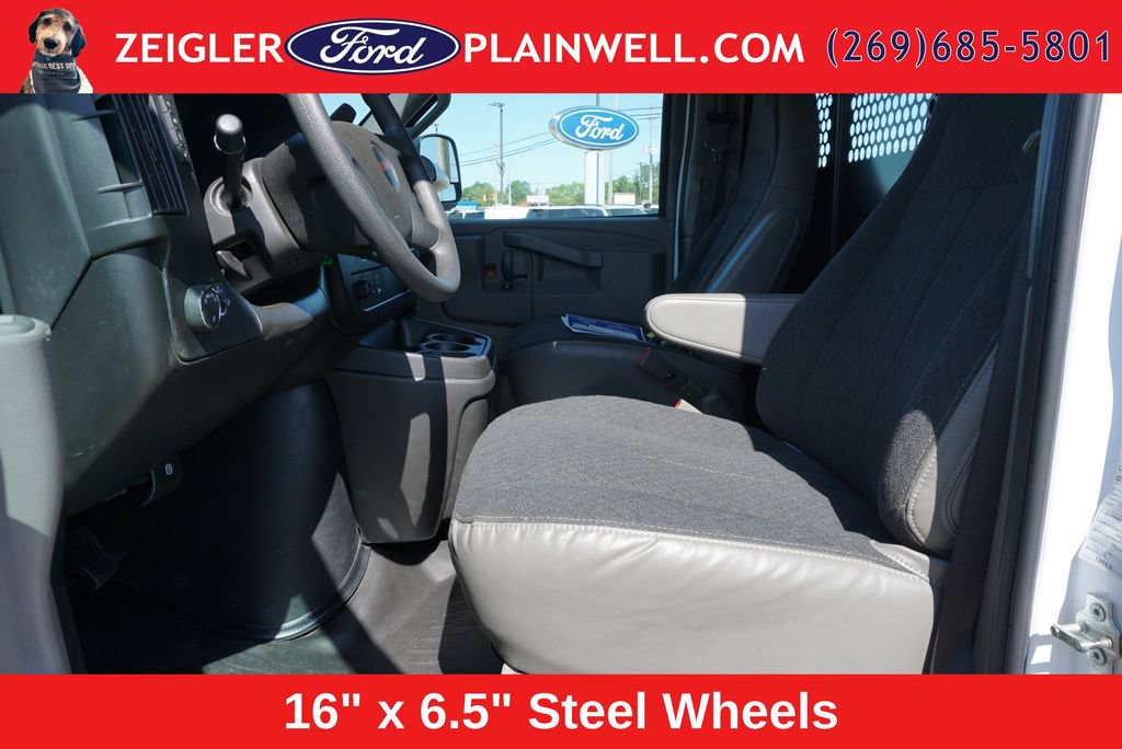 Used 2024 GMC Savana 2500 w/ Driver Convenience Package RWD image 11