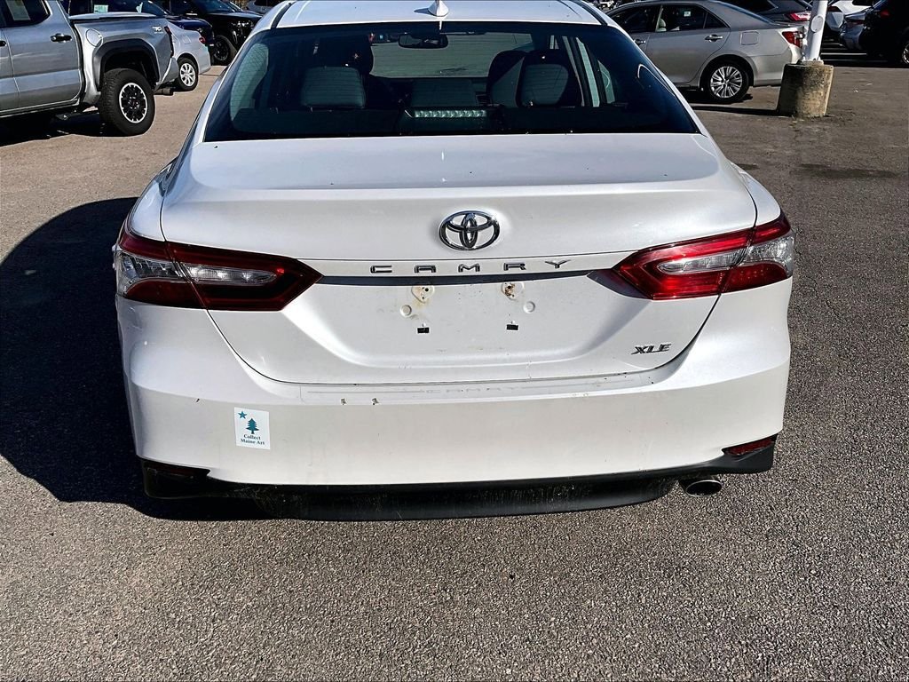 Certified 2020 Toyota Camry XLE FWD image 7