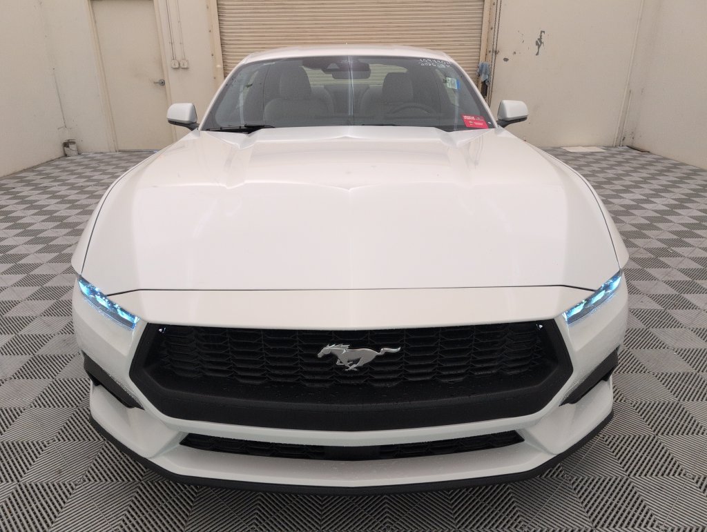 Used 2026 Ford Mustang Premium RWD image 9