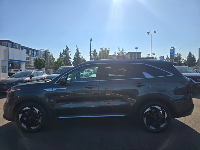 Certified 2025 Kia Sorento EX AWD/4WD image 2