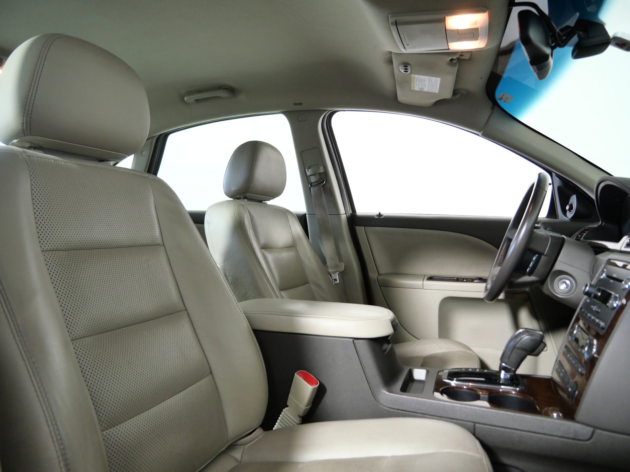 Used 2008 Ford Taurus Limited FWD image 11